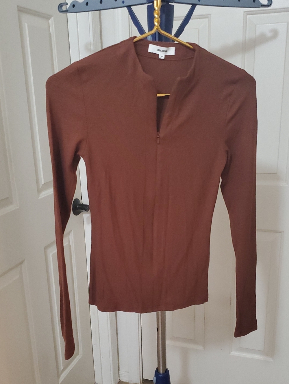 Joah Brown Chocolate Brown Long-Sleeve Zip Front Top